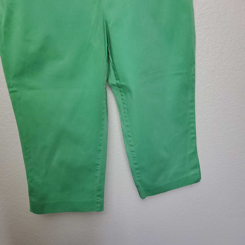 Alanni Green Capris, Women's Size 8 - Trinity Thrift