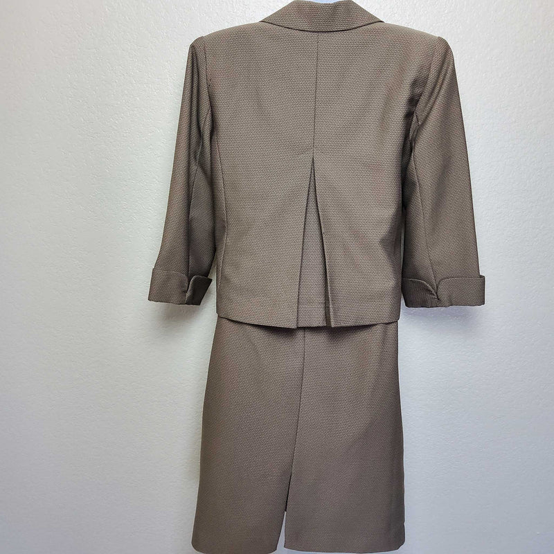 Giorgio Sant Angelo Dark Beige 2-Piece Suit (Blazer & Skirt), Women's Petite Size 10 - Trinity Thrift