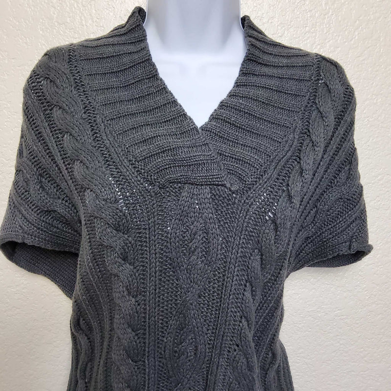 Liz Claiborne Gray Cap Sleeved Sweater, Women's Medium - Trinity Thrift