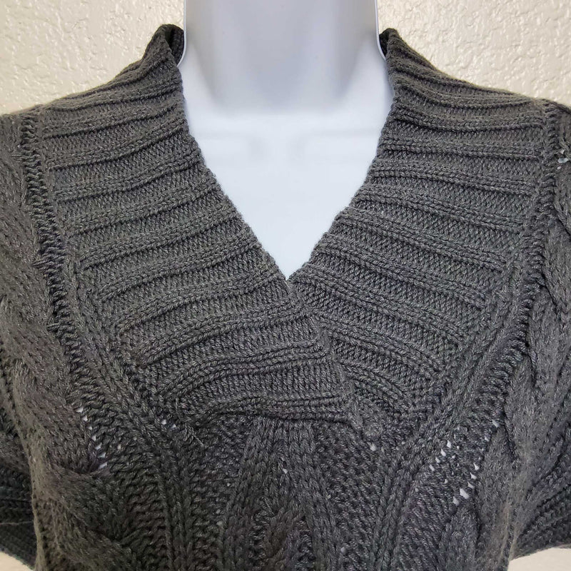 Liz Claiborne Gray Cap Sleeved Sweater, Women's Medium - Trinity Thrift