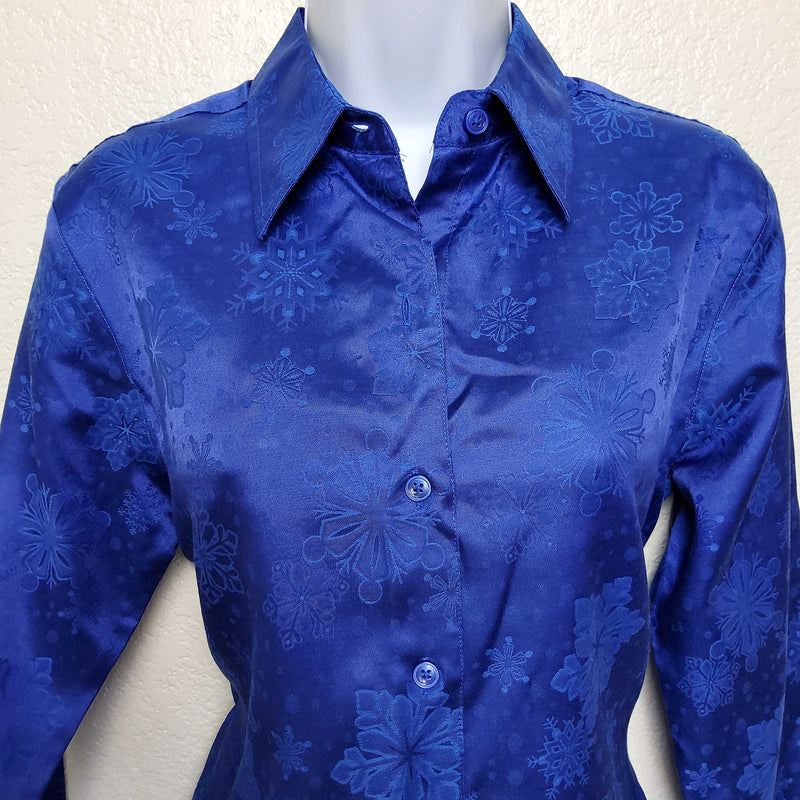 Merry & Bright Blue Snowflake Button-Up Christmas Shirt, Women's Size 6 - Trinity Thrift