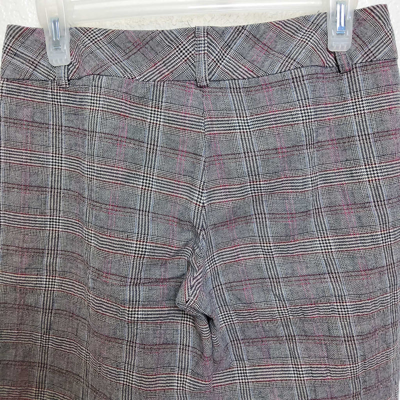 No Boundaries Grey Plaid Bermuda Shorts, Junior Girls Size 3 - Trinity Thrift