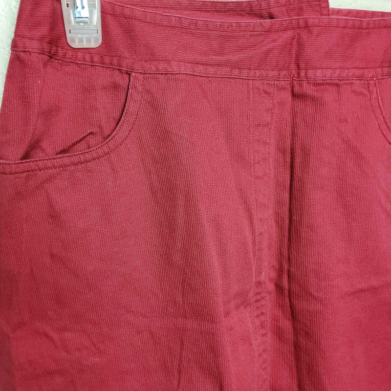 Old Navy Maroon Skirt with Pockets, Women's Size 6 - Trinity Thrift