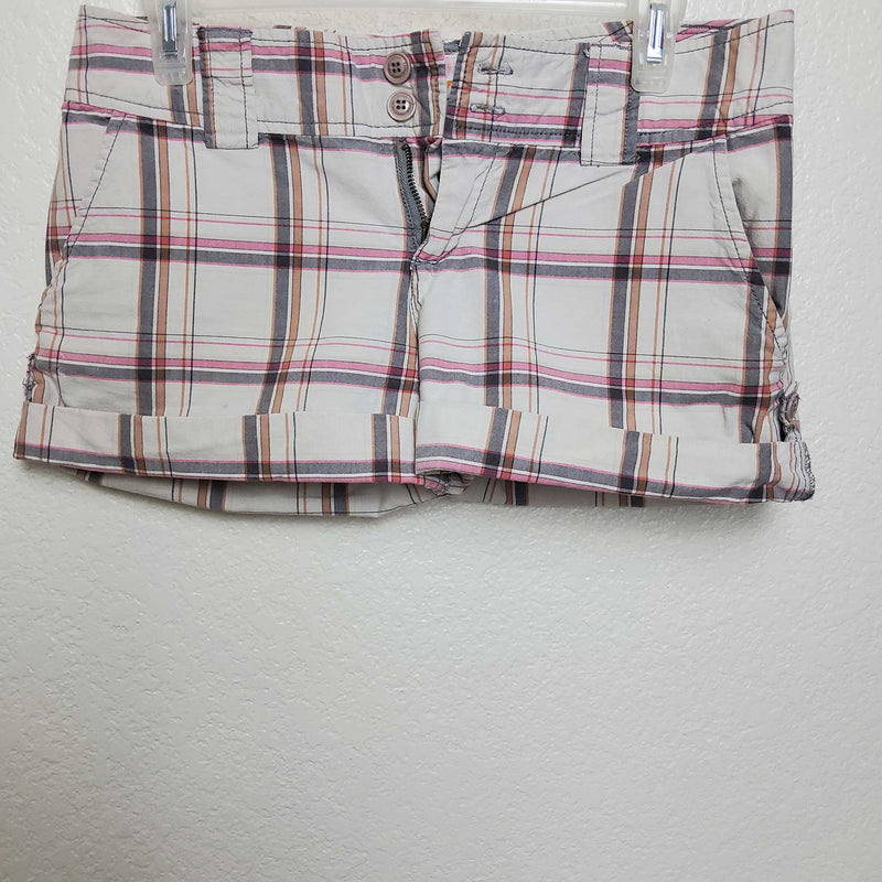 Roxy Cream Pink and Grey Plaid Hot Pants Style Shorts, Women's Size 5 - Trinity Thrift