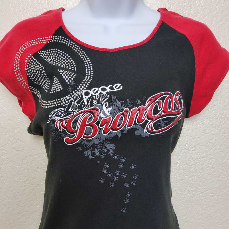 Vintage District Threads Black and Red 'Peace Love & Broncos' Tee, Women's Extra Large - Trinity Thrift