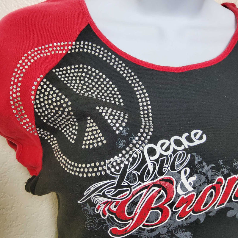 Vintage District Threads Black and Red 'Peace Love & Broncos' Tee, Women's Extra Large - Trinity Thrift