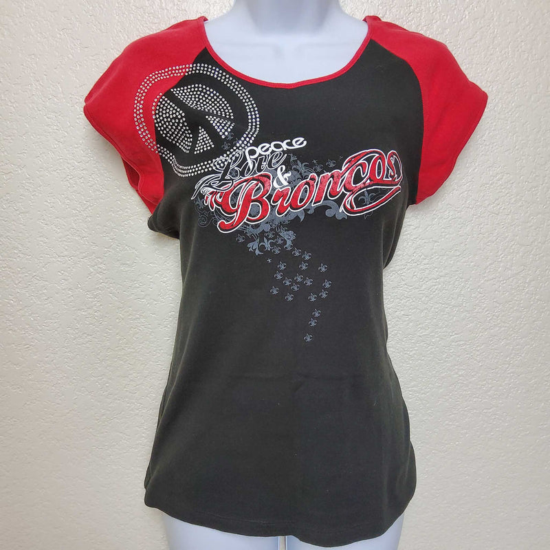 Vintage District Threads Black and Red 'Peace Love & Broncos' Tee, Women's Extra Large - Trinity Thrift