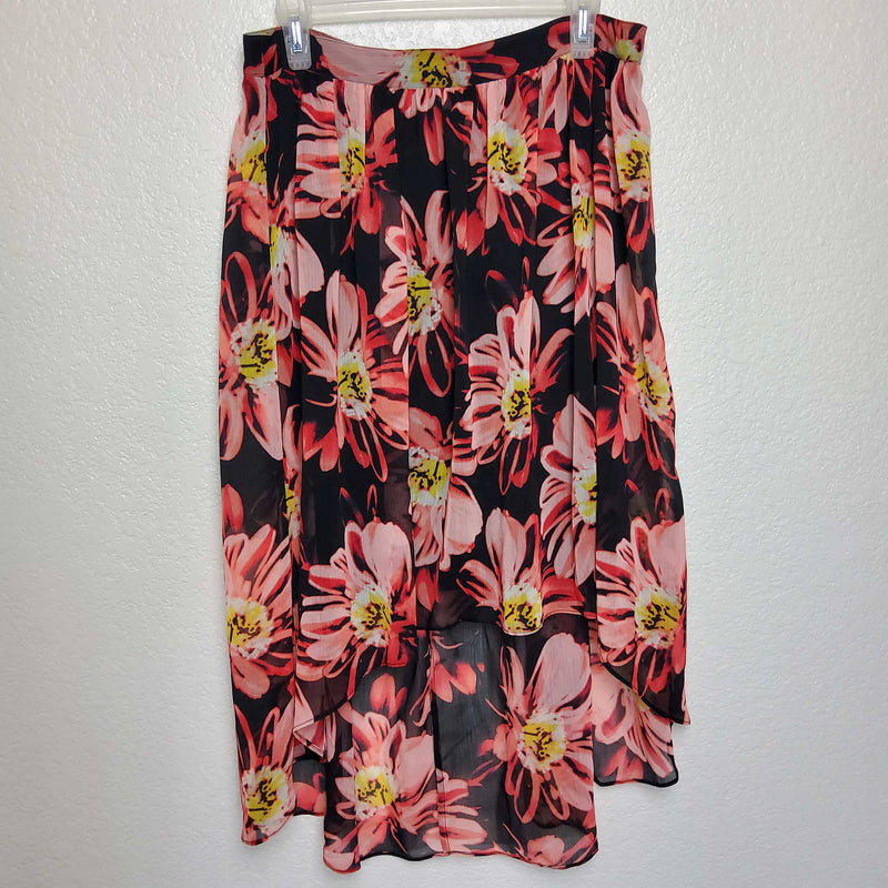 Worthington Black and Pink Floral Print Skirt with Black Lining, Women's Size 10 - Trinity Thrift