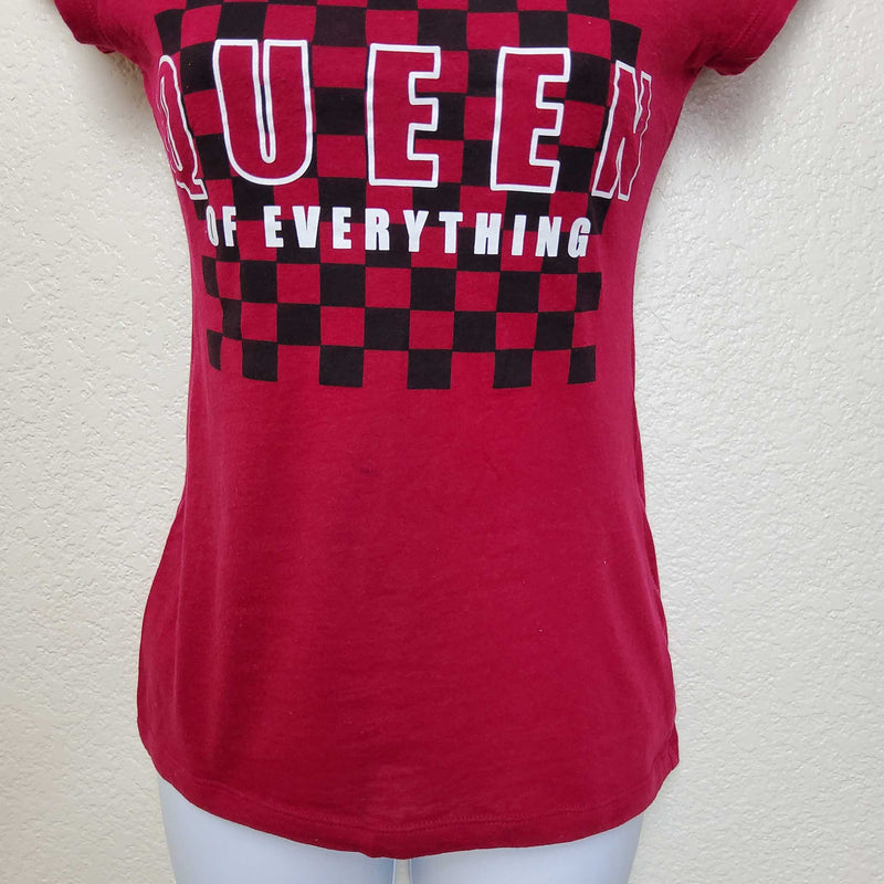 Wound Up Pink Queen of Everything Tee, Women's Extra Small - Trinity Thrift